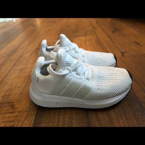Kids Adidaas Swift Run Shoes